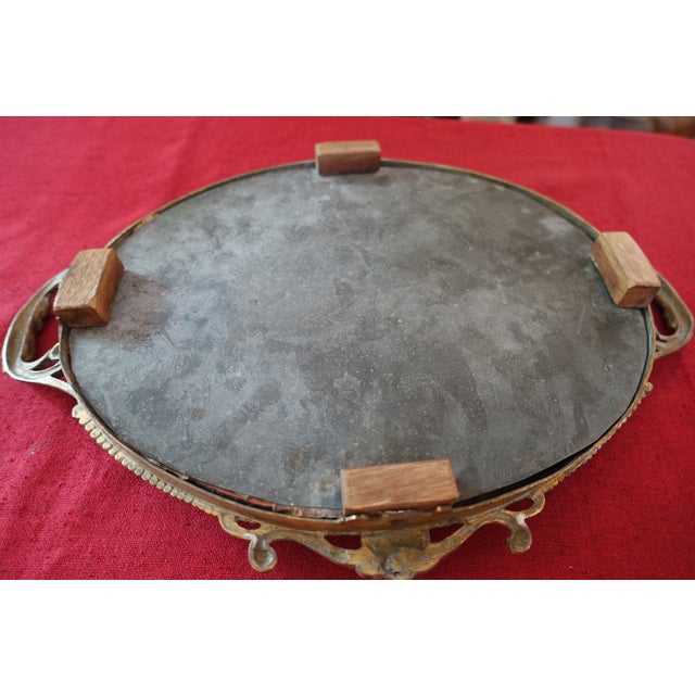 Early 20th Century Centerpiece in Gilded Bronze and Mirror For Sale - Image 4 of 5