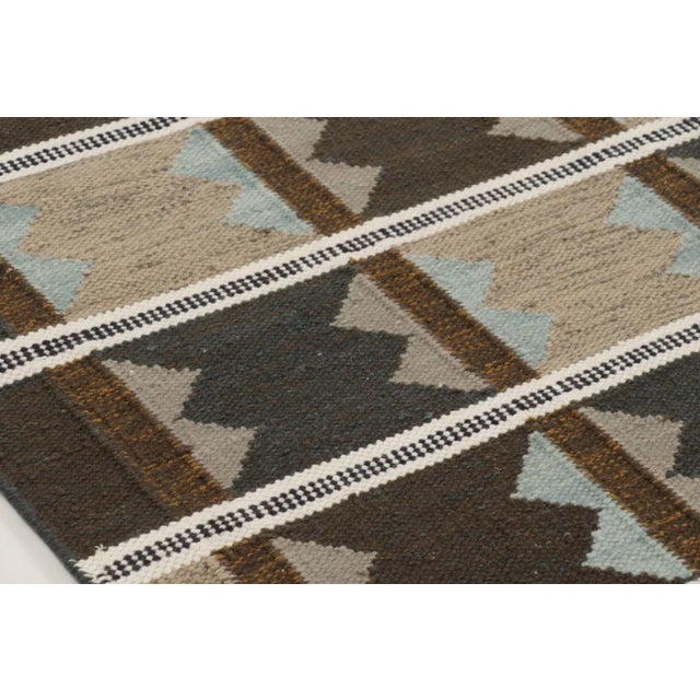 Late 20th Century Rug & Kilim's Scandinavian Style Custom Flatweave Rug With Beige & Black Patterns For Sale - Image 5 of 10