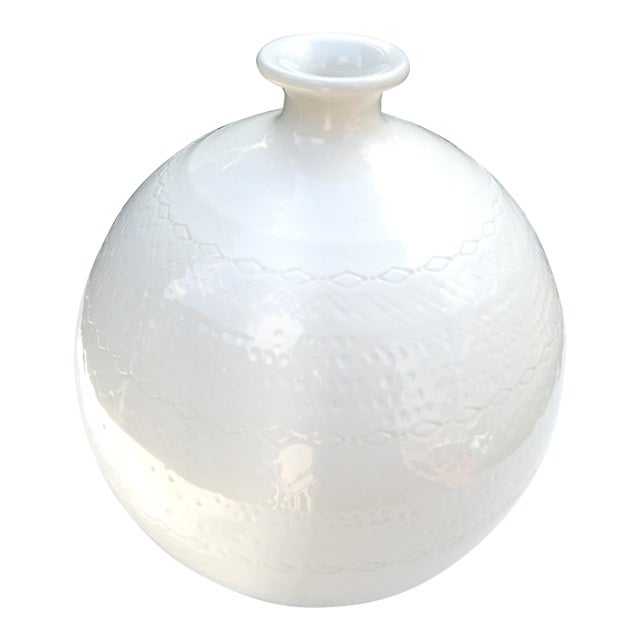 This exceptional Italianate mid-century modern "ball" silhouette vase by Ceramiche Tadinate is a scarce monochromatic off-...