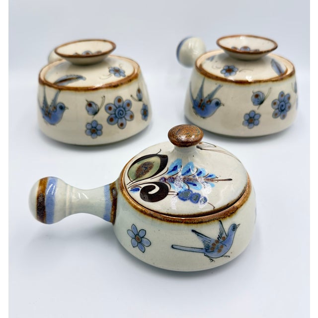 Discover the exquisite charm of this vintage 6-piece set of Ken Edwards El Palomar Tonala pottery covered casserole...