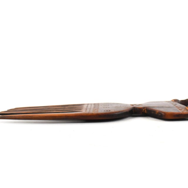 Early 20th Century Nyamwezi Mwana Hiti Figural Comb Tanzania For Sale - Image 4 of 7