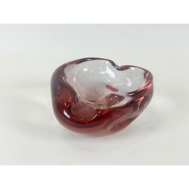 Pink Art Glass Ashtray attributed to Josef Hospodka for Chribska Sklarna, 1960s For Sale - Image 8 of 11