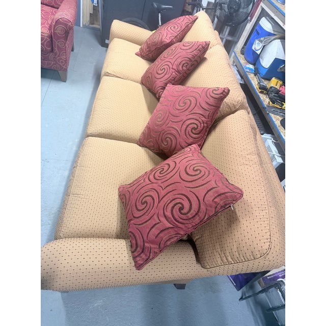 American Lee Industries Style 3193 Three-Seat Upholstered Sofa – Made in Usa 2007 For Sale - Image 3 of 6