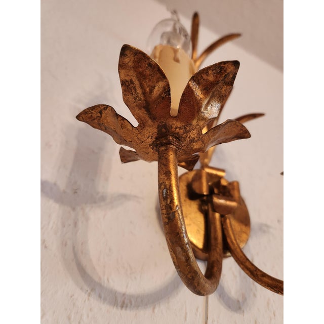 Mid-Century Modern Italian Floral Hand-Forged Gilded Florentine Wall Lamp, 1950s For Sale - Image 3 of 18