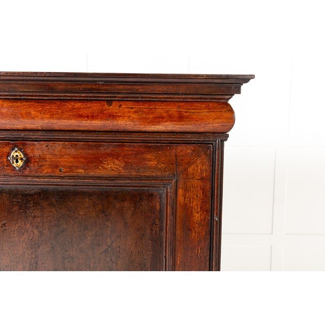 17th Century English William and Mary Walnut Escritoire For Sale - Image 5 of 12