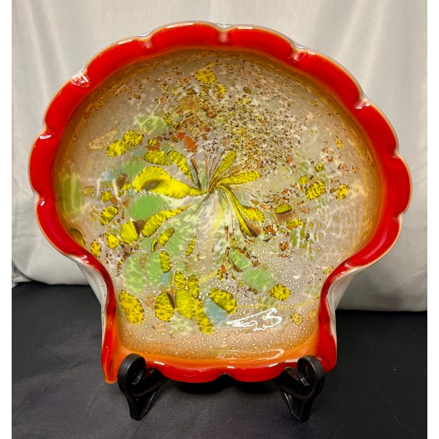 Sculptural and colorful "Tutti Frutti" midcentury bowl in Murano artistic glass attributed to Dino Martens and Arte...