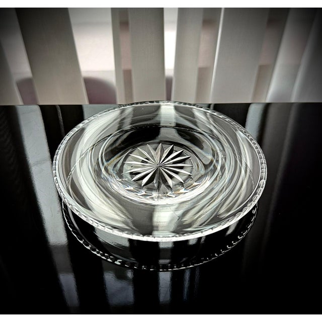 English Cut Glass Dessert Plates from Webb Corbett, 1950, Set of 5 For Sale - Image 3 of 14