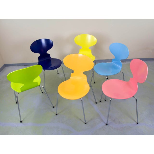 Ant 3101 Chairs by Arne Jacobsen for Fritz Hansen, 1995, Set of 6, in Very Good conditions. Designed 1950 to 1959 This...