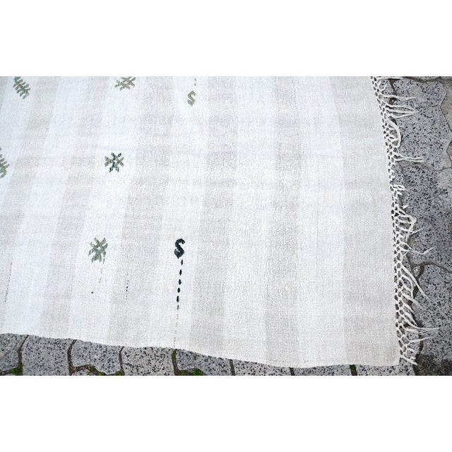 1960s Vintage Handmade Traditional Hemp Kilim Rug For Sale - Image 9 of 11