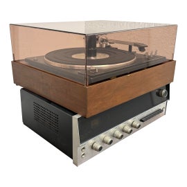 Example of Radios