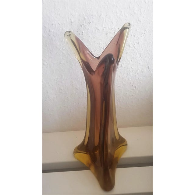 Öffnung und Boden 6 x 6 cm an breitester Stelle mittig 12 x 12 cm