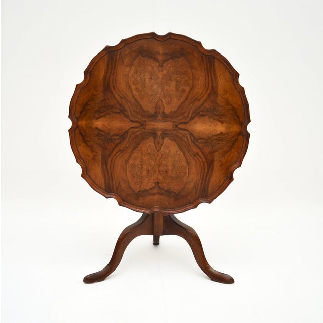 1930s Burr Walnut Occasional Coffee Table, 1930s For Sale - Image 5 of 8