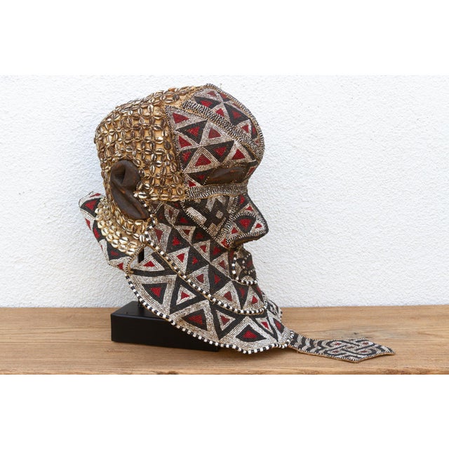 Multicolor Beaded Diamond Motif Kuba Mask For Sale - Image 4 of 12