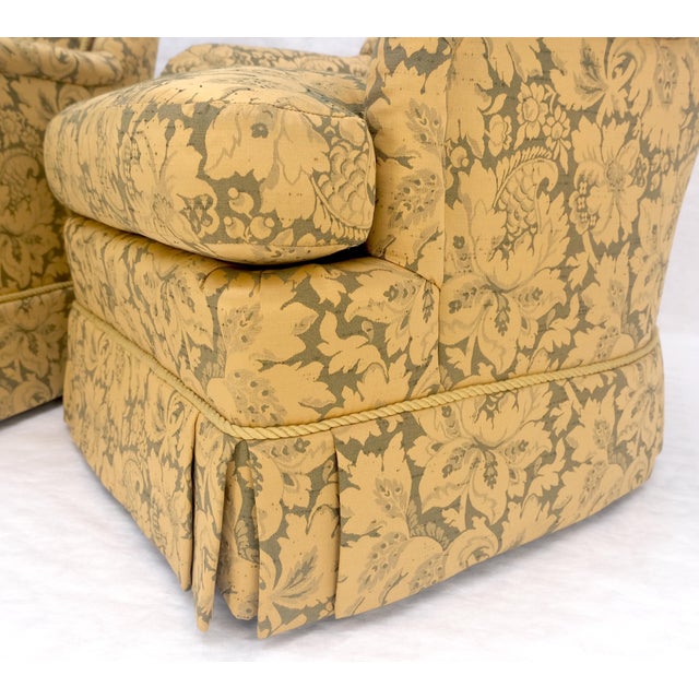 Mid-Century Modern Pair of Gold Floral Pattern Upholstery Lounge Chairs by Thomasville MINT For Sale - Image 3 of 18
