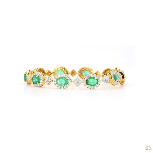 Modern 3.14 Carat Round Brilliant Cut Diamond Emerald Gold Bracelet For Sale - Image 3 of 9