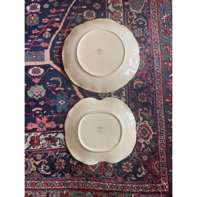 Mid-Century Modern Set of Cream Metlox Lotus Platters For Sale - Image 3 of 6