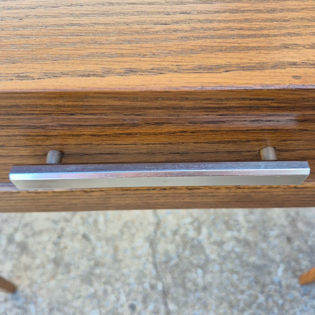 1950s Raymond Loewy for Mengel MCM Petite Oak Desk Vanity Console Table For Sale - Image 10 of 15