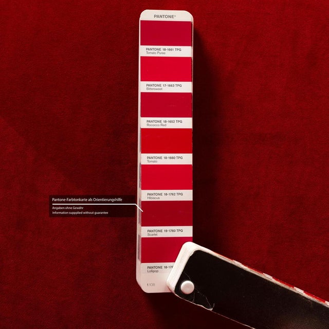 Gaudi 3-Seater Sofa in Red Velvet from Bretz For Sale - Image 5 of 9