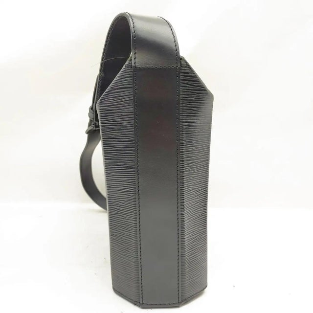Louis Vuitton An Elegant 1991 Louis Vuitton Black Epi Leather Hobo Bag For Sale - Image 4 of 14