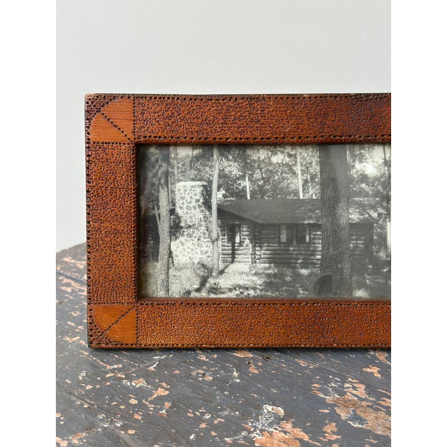 Vintage Photograph of Log Cabin in Original Folk Art Frame, Circa 1940s For Sale - Image 4 of 12