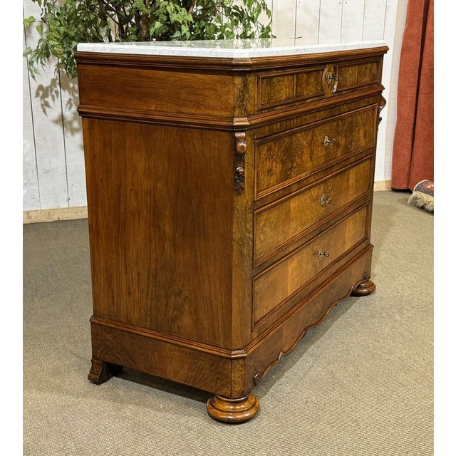 Napoleon III Commode in Walnut, Fir and White Marble, 19th Century For Sale - Image 6 of 18