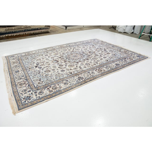 8x12 Vintage Rug – Hand-Knotted Wool Medallion Area Rug (Ivory & Blue) For Sale - Image 4 of 8