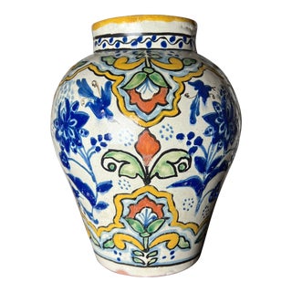 Early 20th Century Ysauro Uriarte Martinez Puebla Mexican Talavera Pottery Vase For Sale