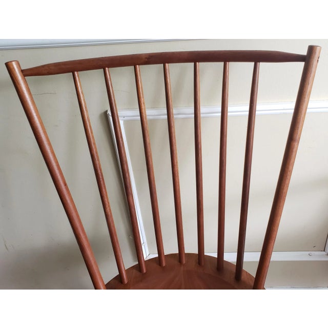 American 1960s Vintage JOs Custom Walnut Windsor Side Chair For Sale - Image 3 of 10