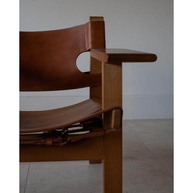 Mid-Century Modern B195 Attributed to Børge Mogensen Spanish Chair in Leather & Oak, Mid-Century For Sale - Image 3 of 9