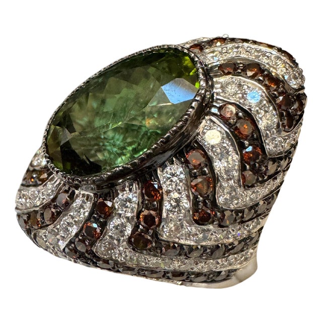 10Ct Green Tourmaline & 4.2 Ct Diamond Zigzag Cocktail Ring 18 Kt White Gold 6.5 For Sale
