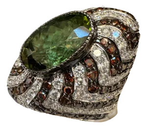 10Ct Green Tourmaline & 4.2 Ct Diamond Zigzag Cocktail Ring 18 Kt White Gold 6.5