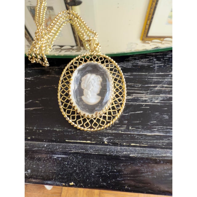 Vintage Early 20th Century Whiting & Davis Intaglio Cameo Pendant Necklace For Sale In New York - Image 6 of 11