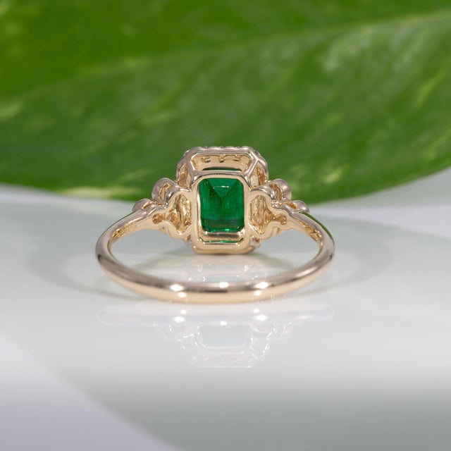 Green Zambian Emerald Ring With Earth-Mined Diamond Accents in Solid 14k Gold, 7x5mm For Sale - Image 8 of 9