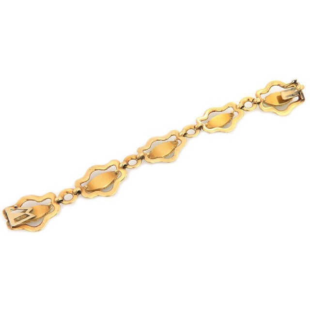Oval 18k Yellow Gold Jade Link Bracelet For Sale - Image 4 of 6