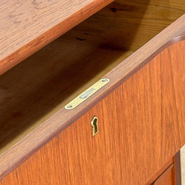 Contemporary Mid-Century Modern Danish Chest of Drawers, 1960s For Sale - Image 3 of 11