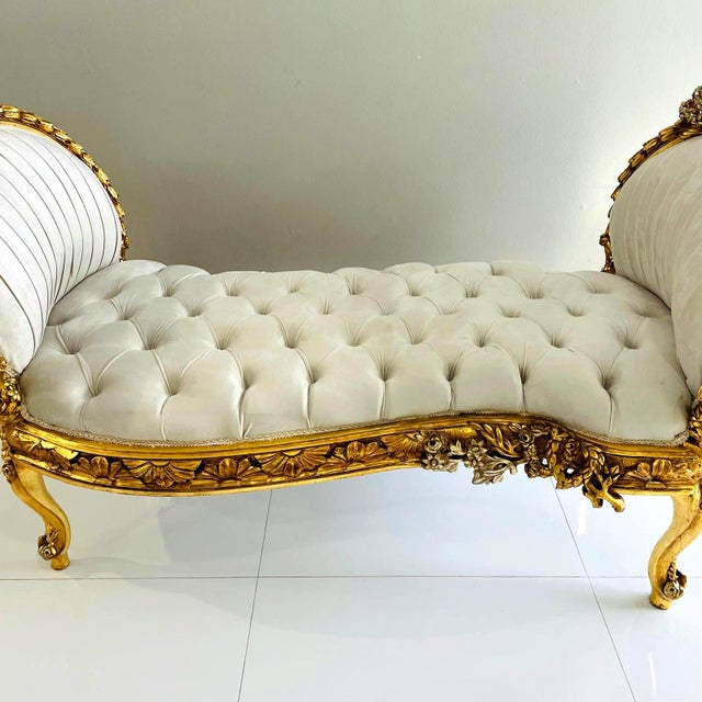 Textile Marquis French Tufted Bench White Velvet For Sale - Image 7 of 9