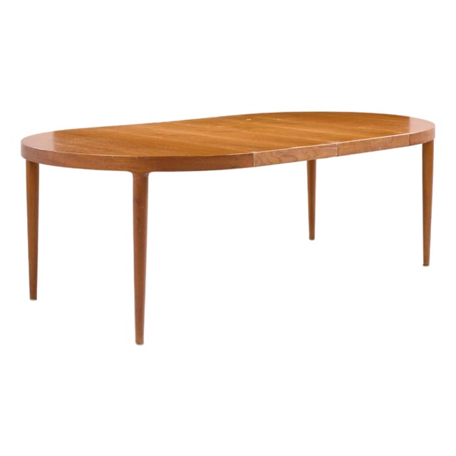 Skovmand & Andersen for Moreddi Mid Century Danish Teak Expanding Dining Table With 2 Leaves For Sale