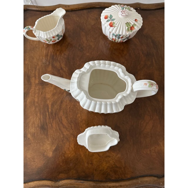 1950s Copeland Spode Strawberry Pattern Tea Pot, Sugar and Creamer Set- 3 Pieces For Sale - Image 11 of 18