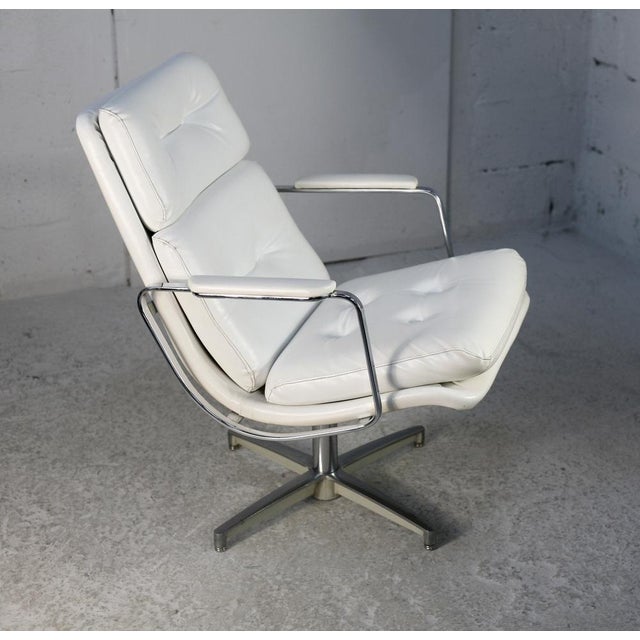 Space Age Lounge Chair in Steel and Faux Leather, France, 1970s For Sale - Image 10 of 18