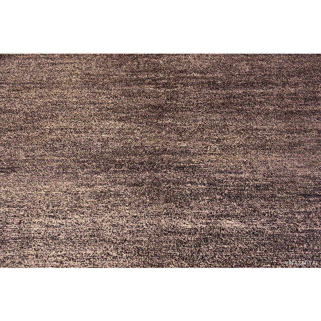Nazmiyal Collection Abstract Pattern Salt and Pepper Color Contemporary Area Rug For Sale - Image 4 of 6
