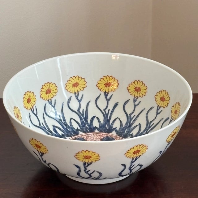 Japanese Mid-20th Century Japanese Import Porcelain Centerpiece Bowl For Sale - Image 3 of 18