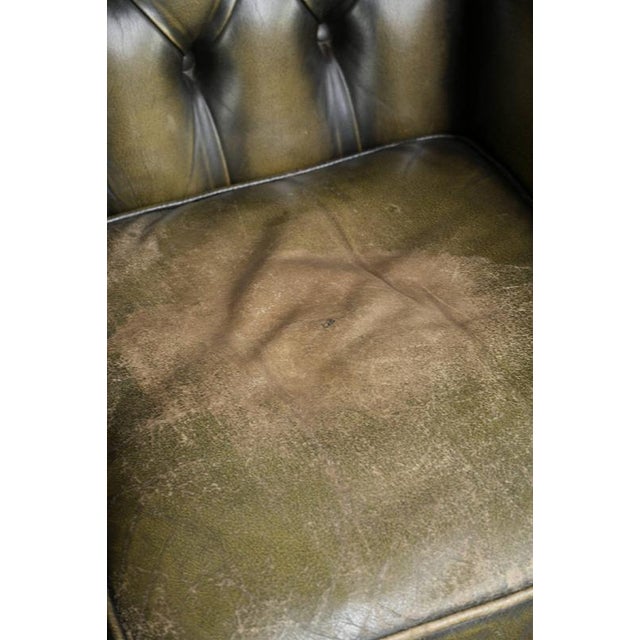 Vintage Chesterfield Cowhide Wing Armchair in Green For Sale - Image 12 of 14