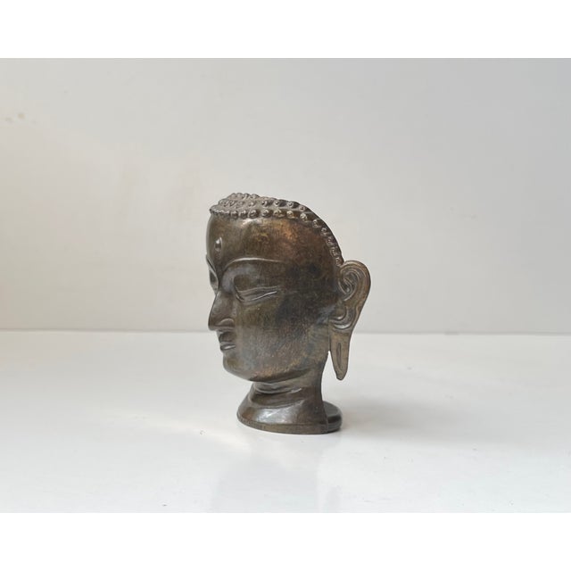 Vintage Siddhartha Gautama Buddha Head in Brass from Robert Laffont Editions, 1980s For Sale - Image 3 of 10