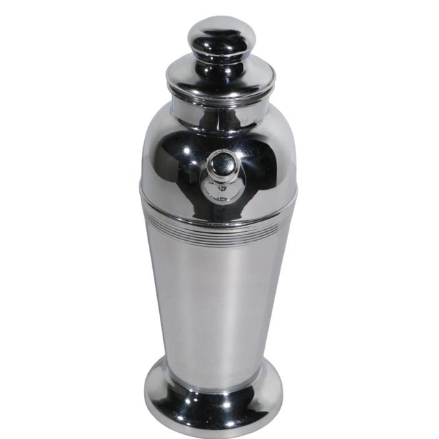 Art Deco Chrome Cocktail Shaker With Red Bakelite Handle by Keystoneware For Sale - Image 9 of 10