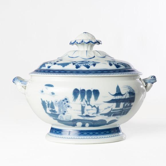 Blue Mottahedeh Historic Charkston Blue Canton Tureen and Underplate For Sale - Image 8 of 11