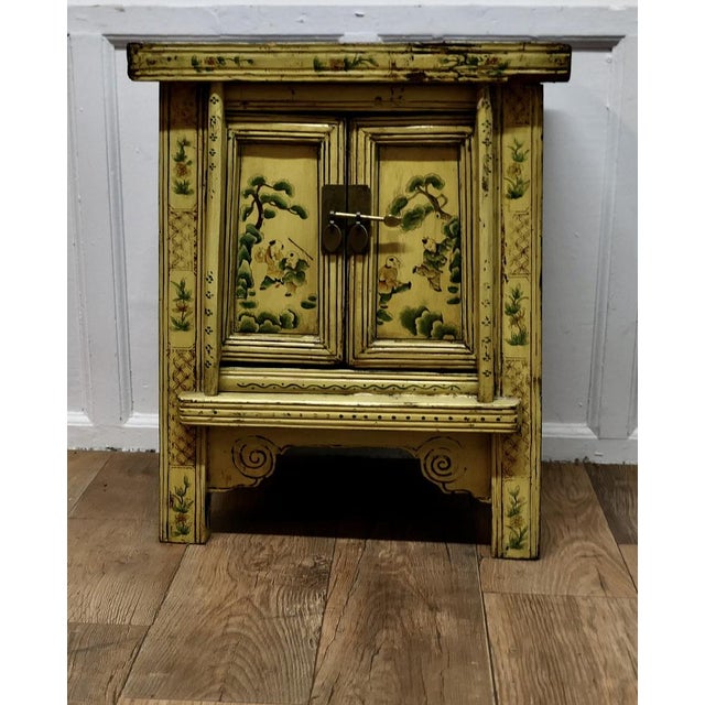 Chinoiserie Cream Lacquered Cabinet, 1890s For Sale - Image 4 of 7
