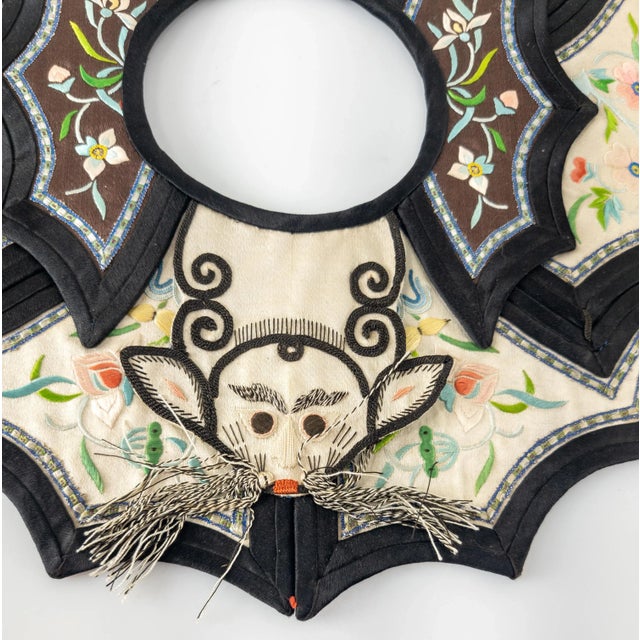 19th Century Chinese Silk Embroidered Child's Robe Collar With Mouse For Sale In New York - Image 6 of 10