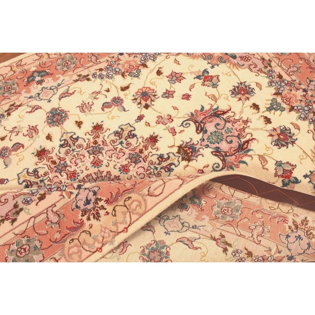 Middle Eastern Rug in Wool For Sale - Image 10 of 11