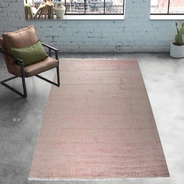 Bubble Gum 8x10 Rhea Moroccan Coral Open Field Geometric Modern Hand Knotted Wool Carpet Rug For Sale - Image 8 of 9