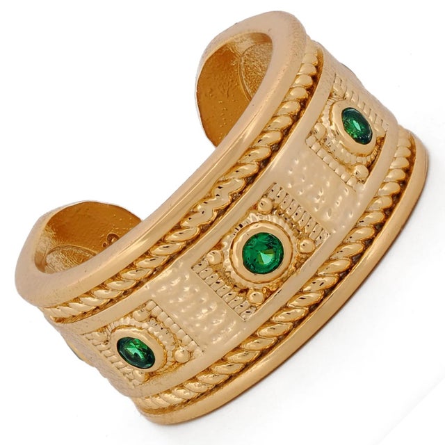 Mystic Queen Emerald Cuff Gold Ring, Size 4 For Sale In Miami - Image 6 of 8
